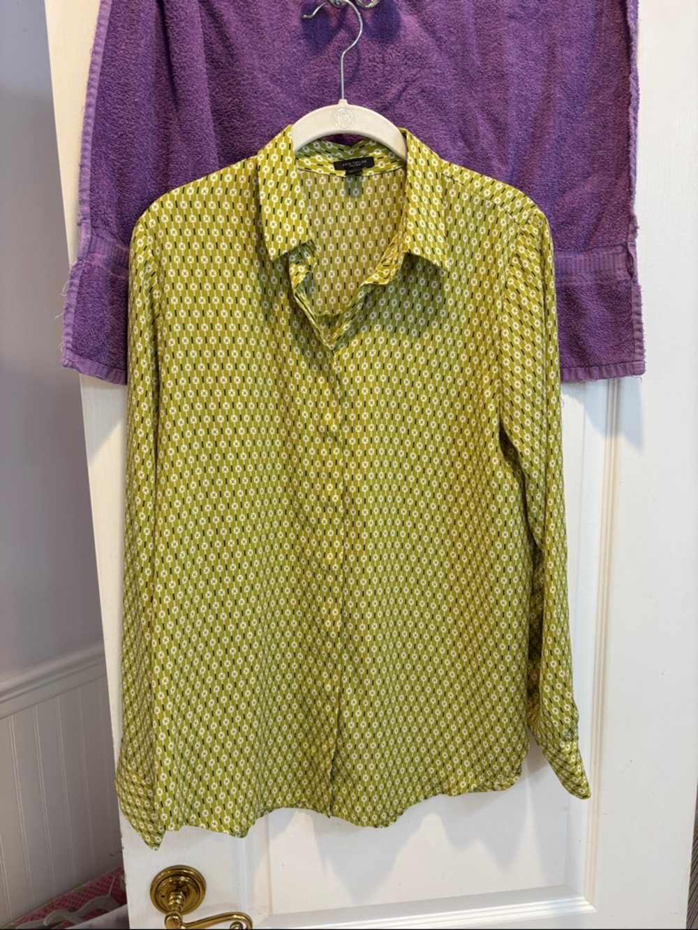 Ann Taylor Factory Green Patterned Button-Down Blouse